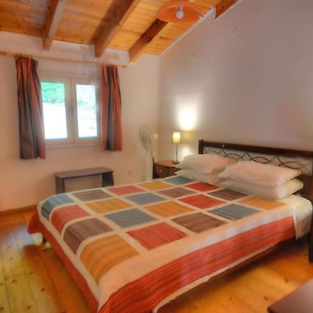 Anna Pension Liapades Exterior foto