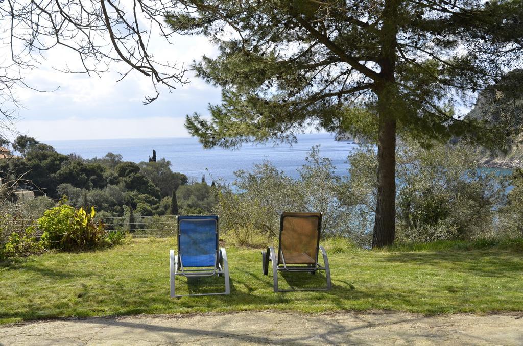 Anna Pension Liapades Exterior foto